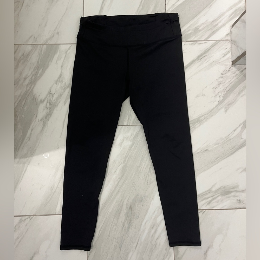 Fabletics Capri 3/4 Length Stretchy Athletic Black Leggings Size Small